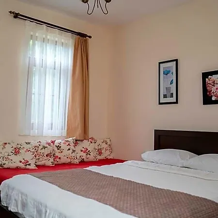 بيت ضيافة Nar Bagevi